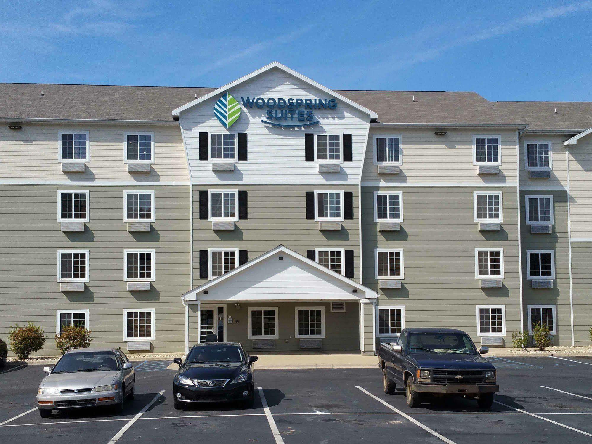 Woodspring Suites Louisville Southeast Forest Hills Eksteriør billede