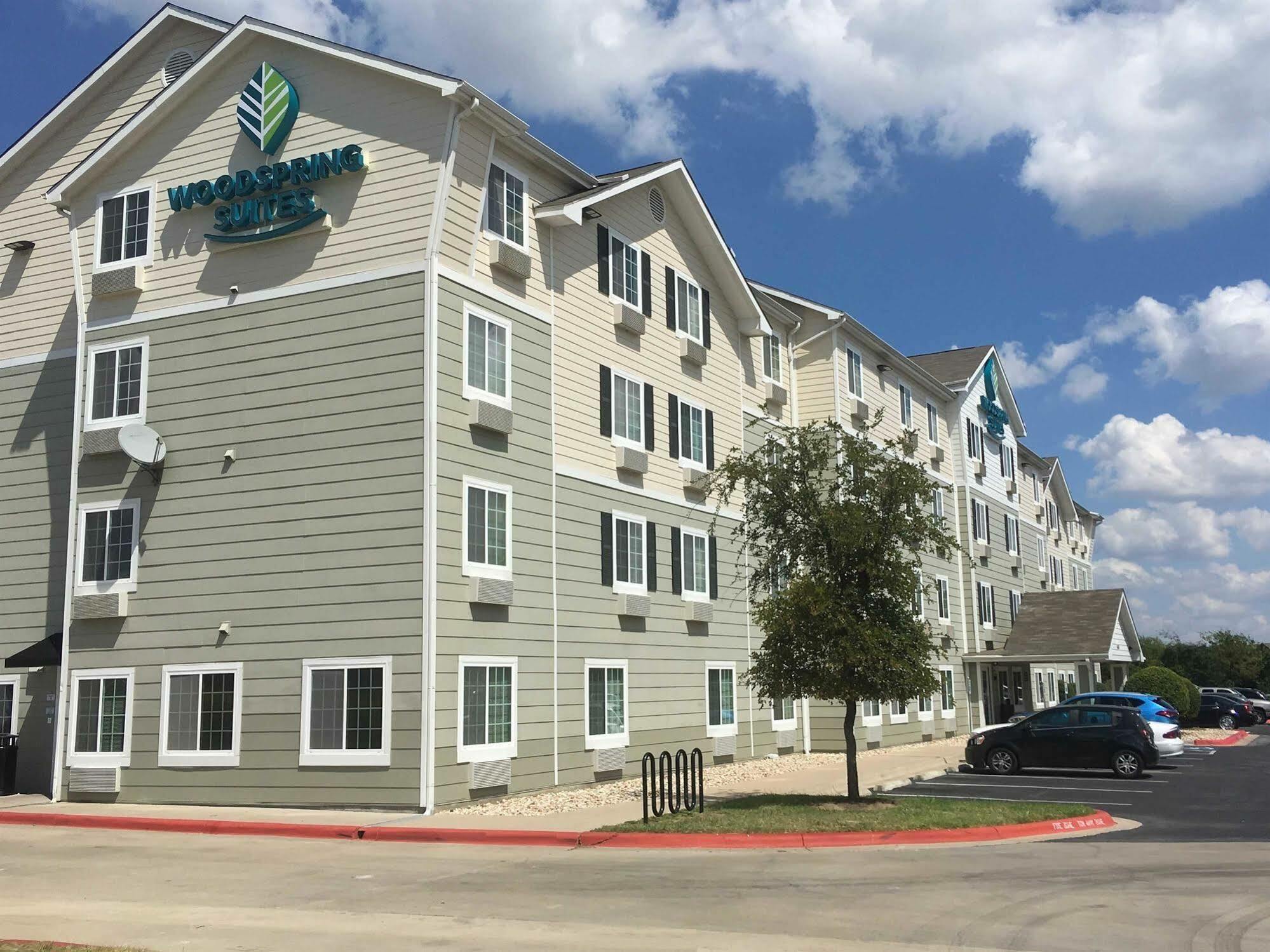 Woodspring Suites Louisville Southeast Forest Hills Eksteriør billede